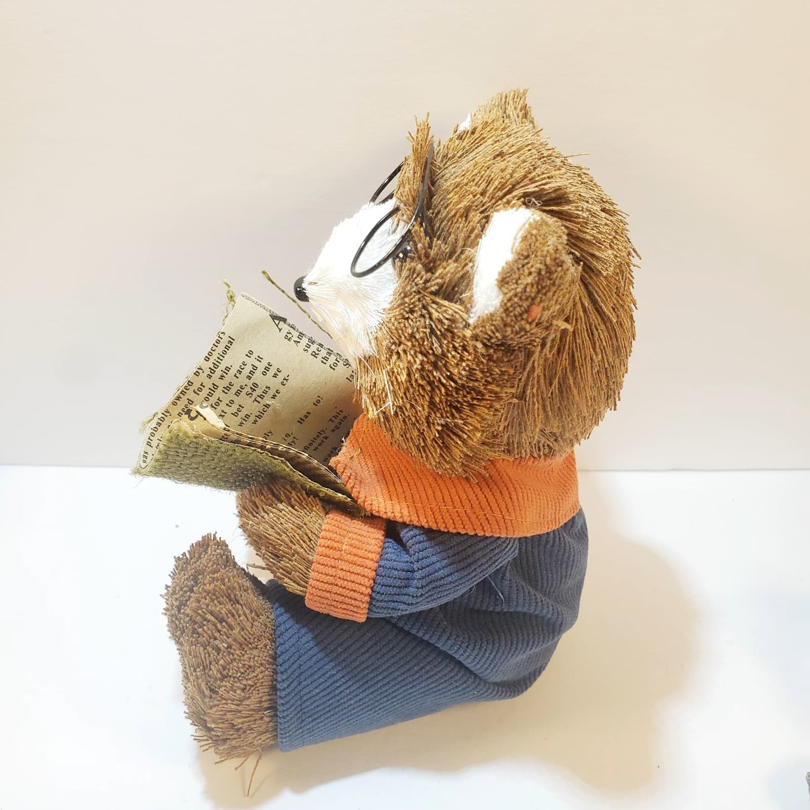 Bear Forest Animal Bristle Straw Bottle Brush Sitting Glasses Reading Home Decor - Thumbnail 4