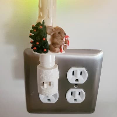 Vintage Christmas Candle Nightlight Mouse with Candy Cane & Tree Taiwan Working - Thumbnail 5