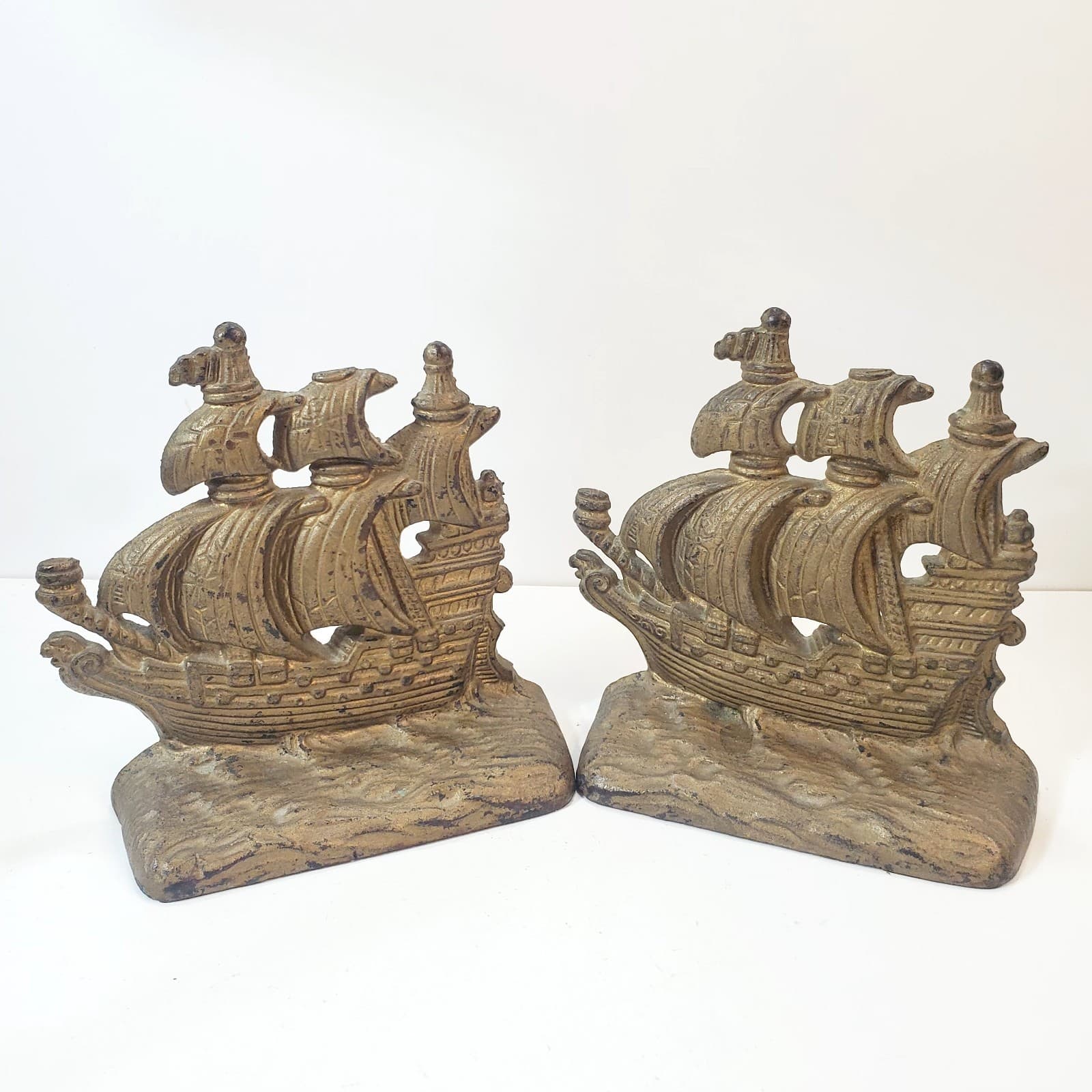 Vintage Set of 2 Cast Metal Heavy Pirate Clipper Ships Book Ends 5.5 inch Tall