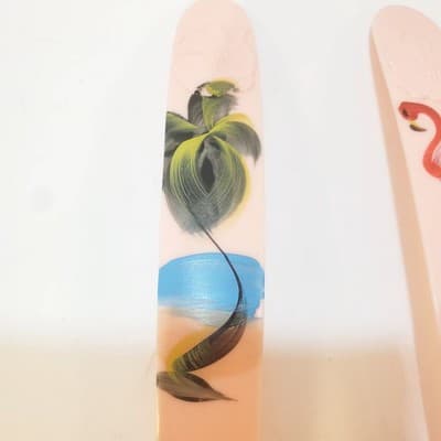 Vintage Mid-Century Pink Plastic Serving Soon And Fork Flamingo Palm Tree 10.5" - Thumbnail 3