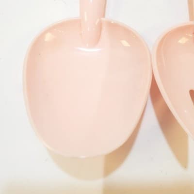 Vintage Mid-Century Pink Plastic Serving Soon And Fork Flamingo Palm Tree 10.5" - Thumbnail 4