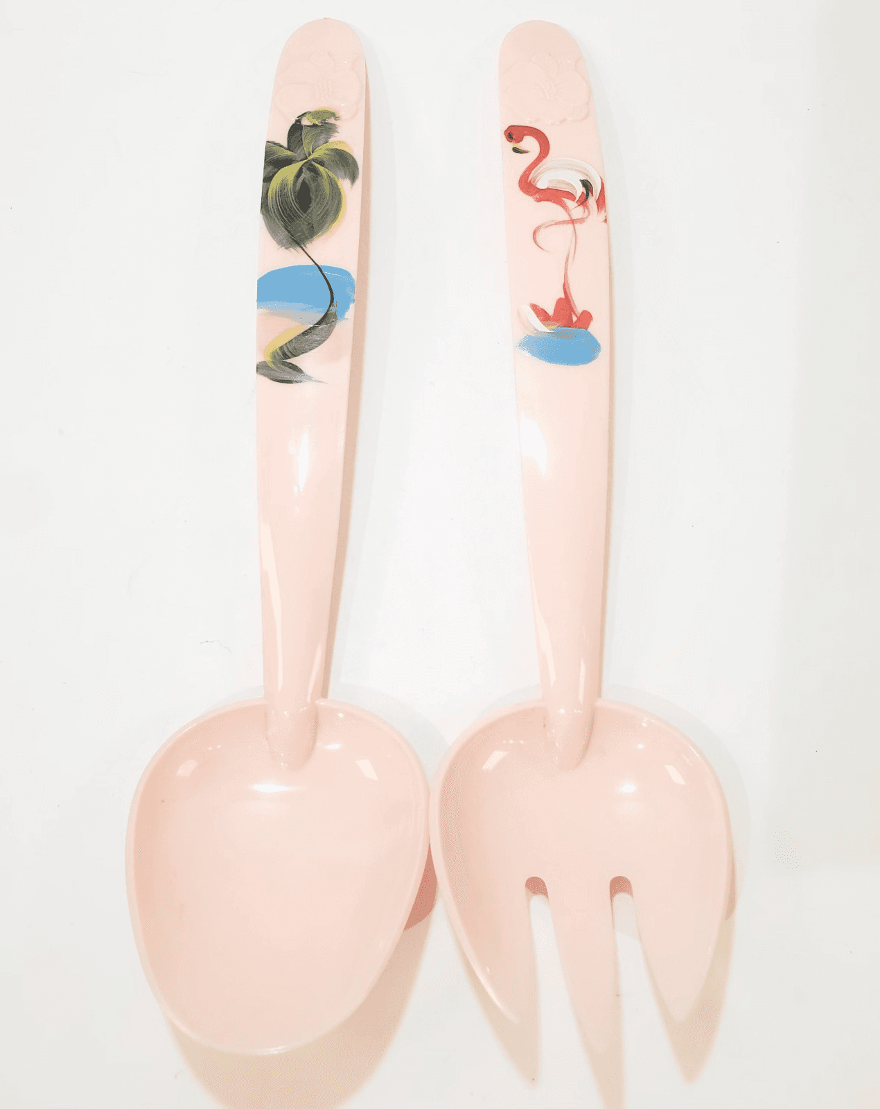 Vintage Mid-Century Pink Plastic Serving Soon And Fork Flamingo Palm Tree 10.5"