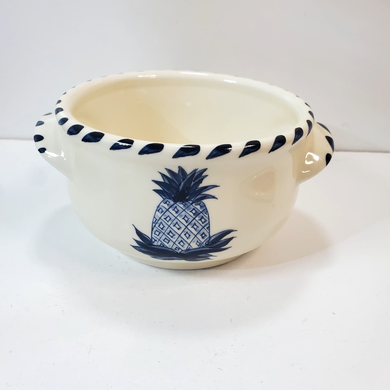 Dovis Designs Stoneware Hand Painted Chowder Bowl Crock Pineapple Lug Handles - Thumbnail 4