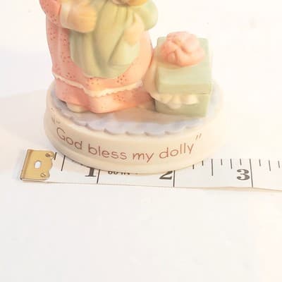 Vintage AVON 1990 Tender Memories God Bless My Dolly Porcelain Figurine 3.5 inch - Thumbnail 6