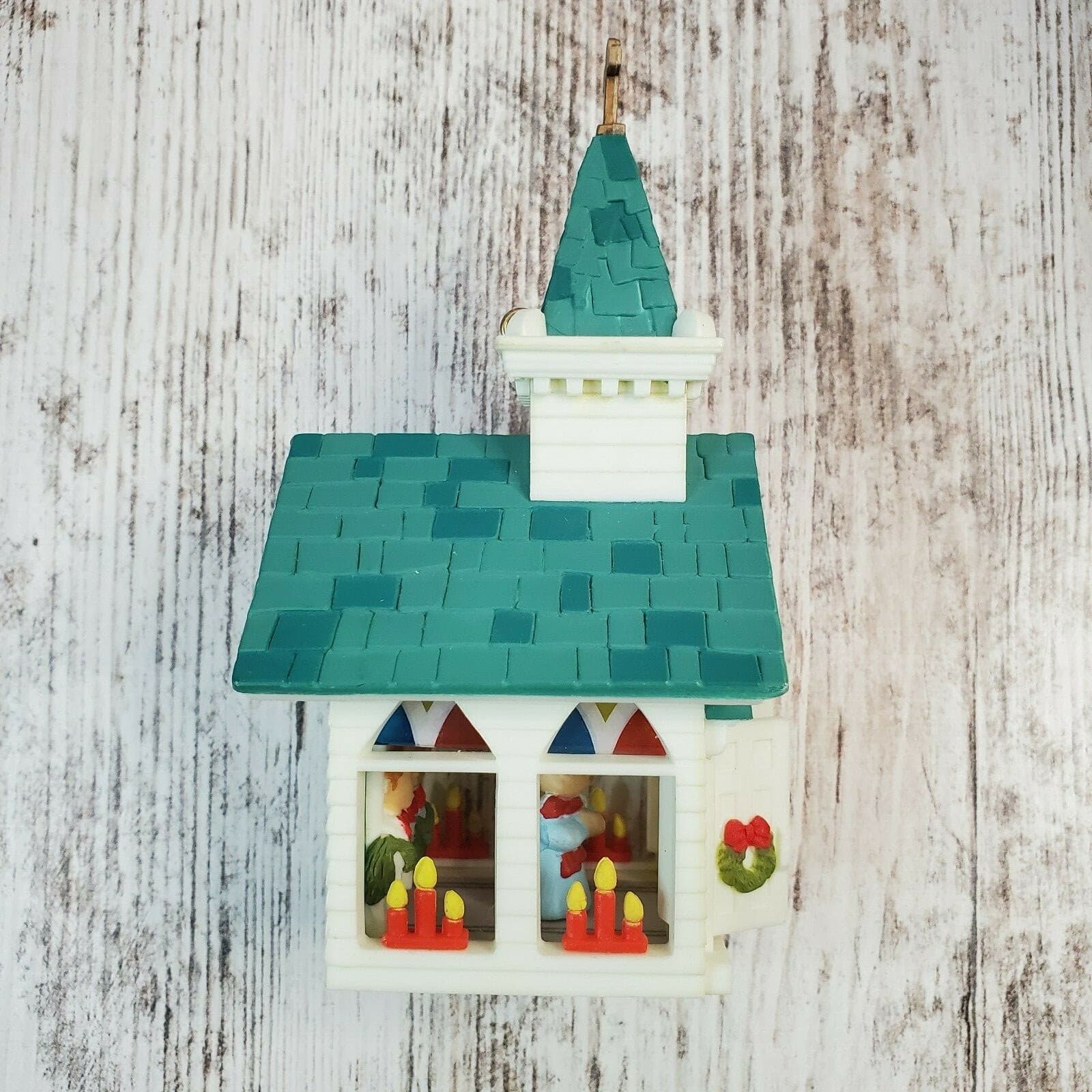 Vintage Hallmark Lighted Village Church Christmas Ornament Dated 1984 - Thumbnail 7
