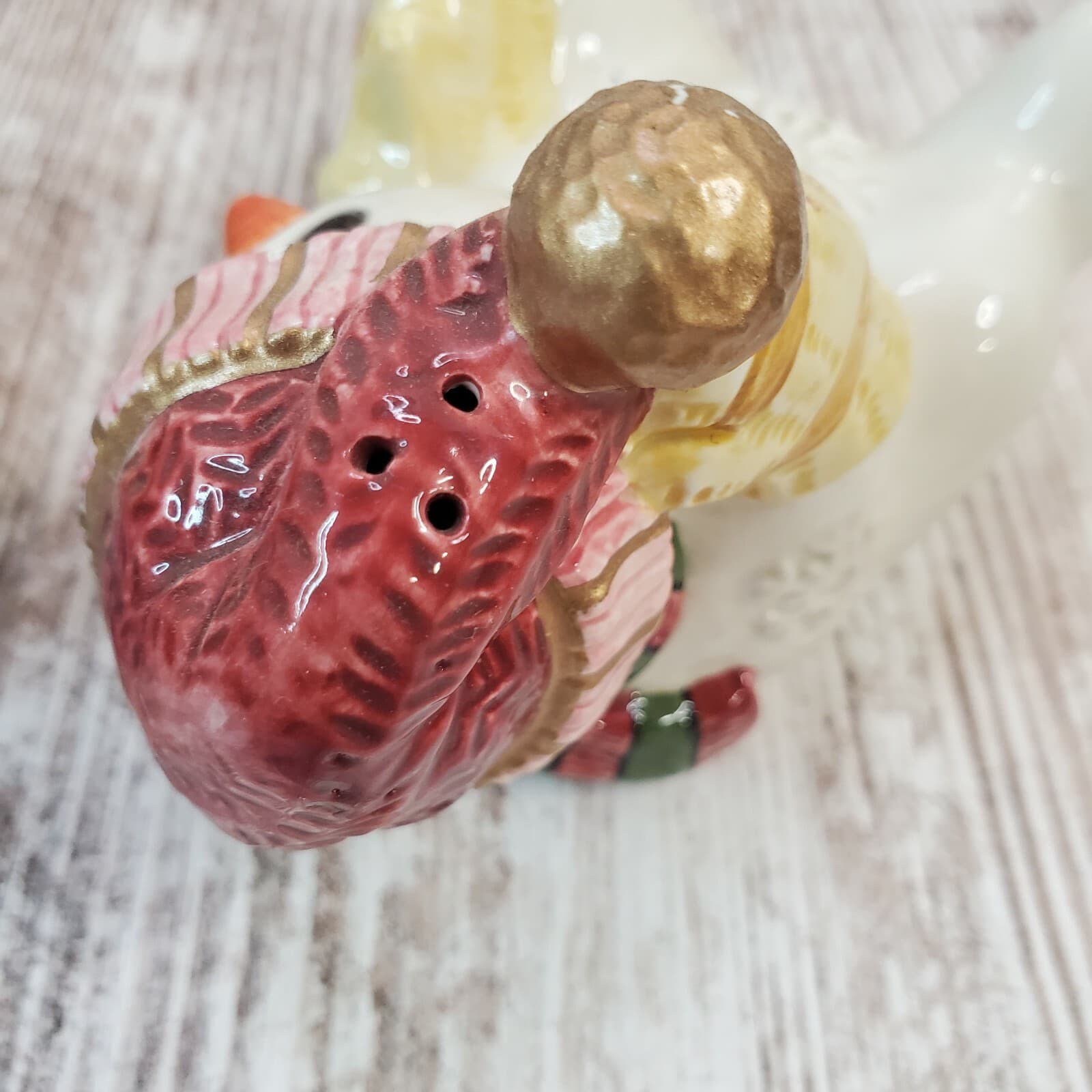 Vtg 1995 Fitz & Floyd Frosty Folks Snowman and Present Salt & Pepper Shaker Set - Thumbnail 7