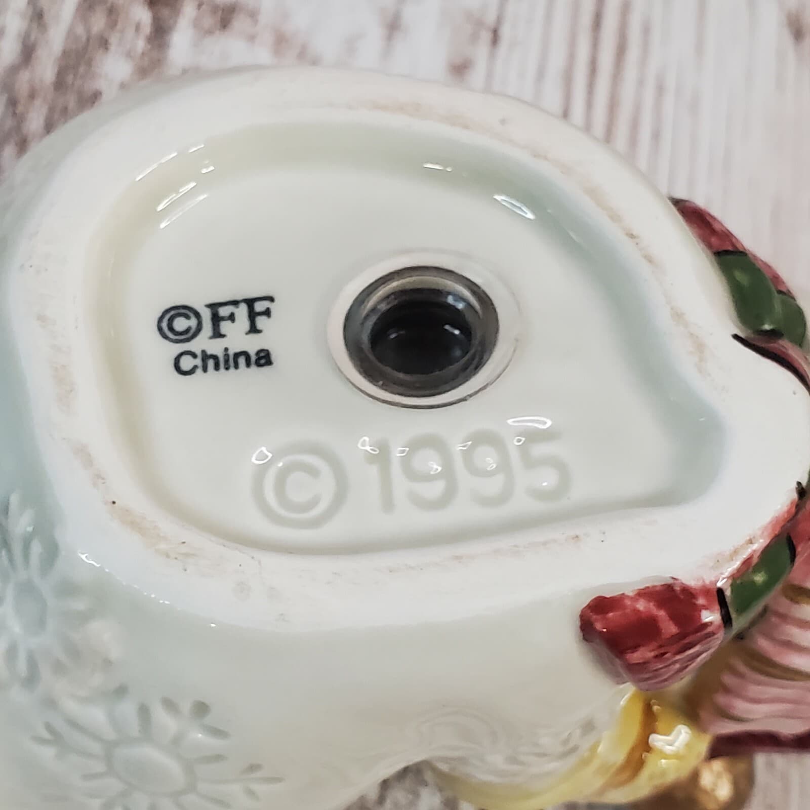 Vtg 1995 Fitz & Floyd Frosty Folks Snowman and Present Salt & Pepper Shaker Set - Thumbnail 9