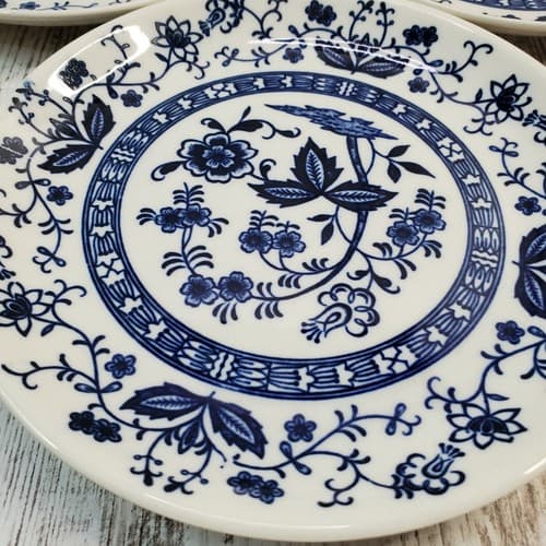 Set of 3 Blue Onion 6" Bread/Dessert Plates Blue White Floral Banner Japan - Thumbnail 2
