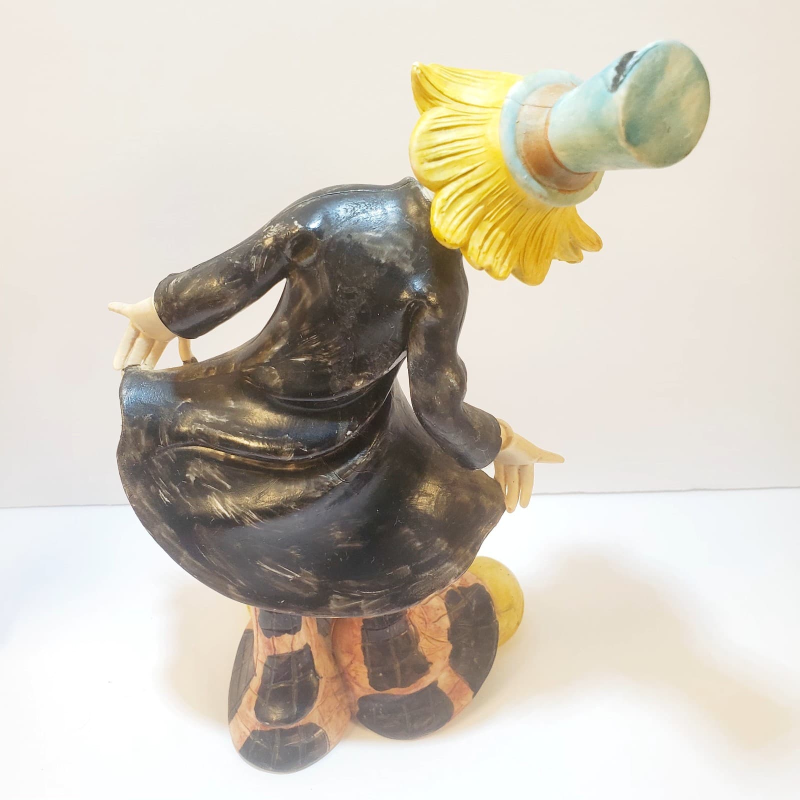 Vintage Italy Resin 9 inch Tall Bowing Clown Circus Act Figure Figurine Statue - Thumbnail 4