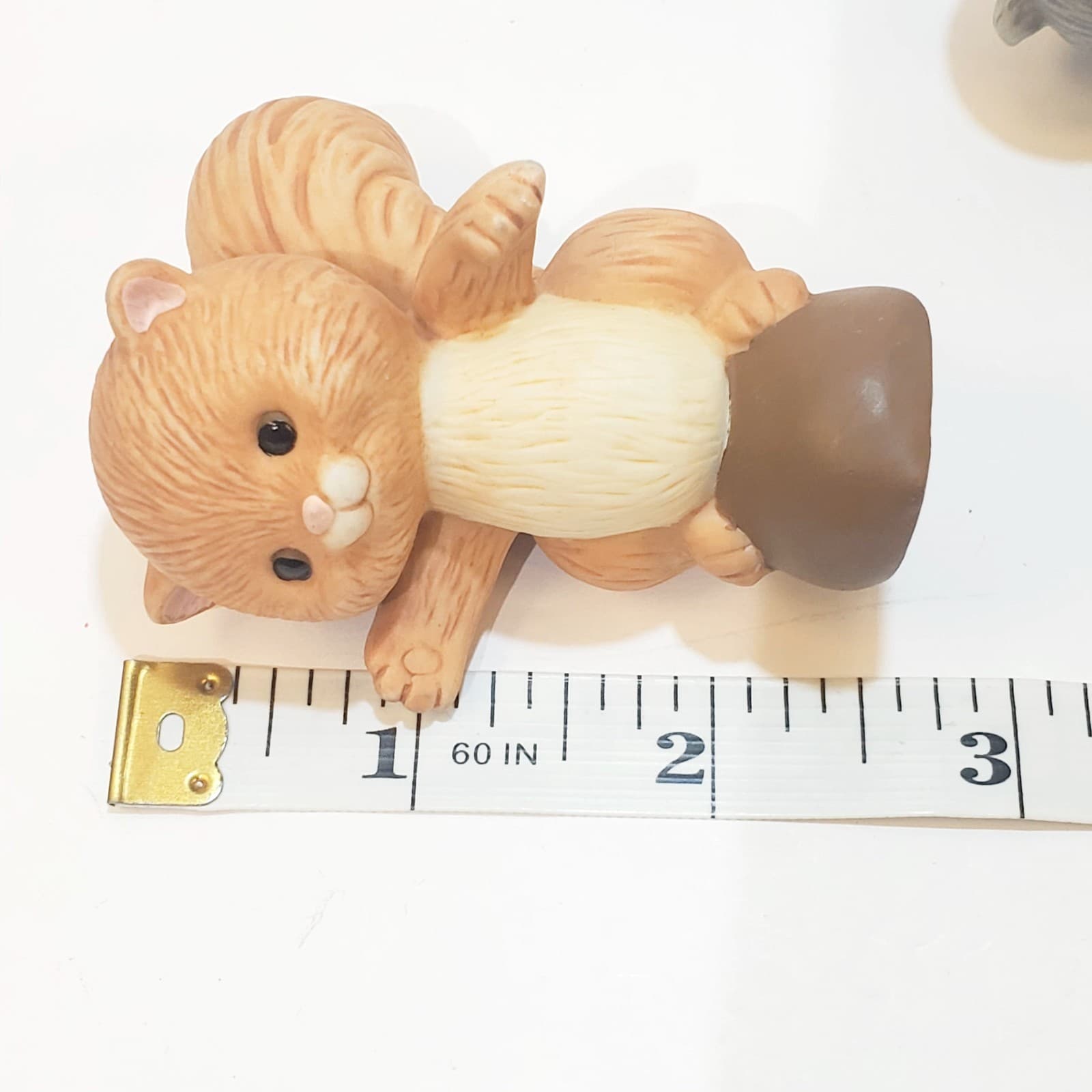 Lot of 2 Vtg Avon 1992 Porcelain Squirrels Animals Best Buddies Figurine 2.25" - Thumbnail 7