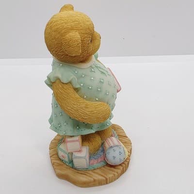 Vintage 1998 Cherished Teddies Anxiously Awaiting the Arrival Figurine #476978 - Thumbnail 4