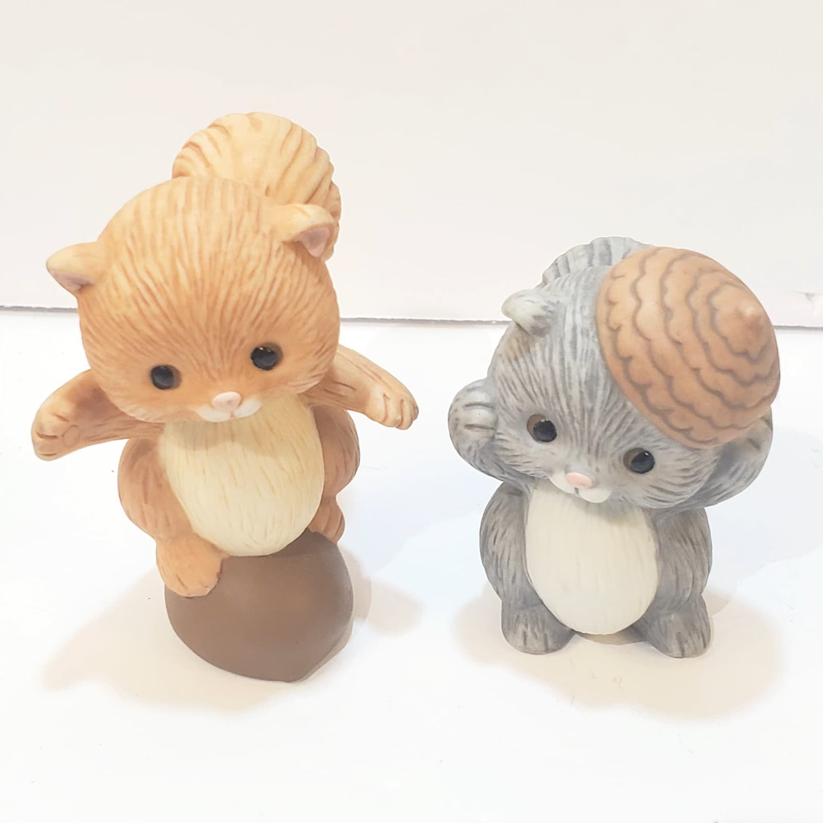 Lot of 2 Vtg Avon 1992 Porcelain Squirrels Animals Best Buddies Figurine 2.25"