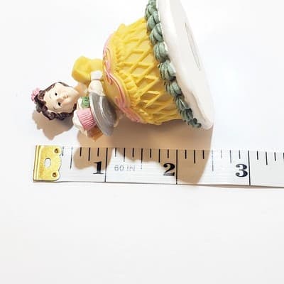 Dept 56 Sweet Streets Mrs. Butter Cream Figurine #06363 Christmas Village 2.5 in - Thumbnail 9