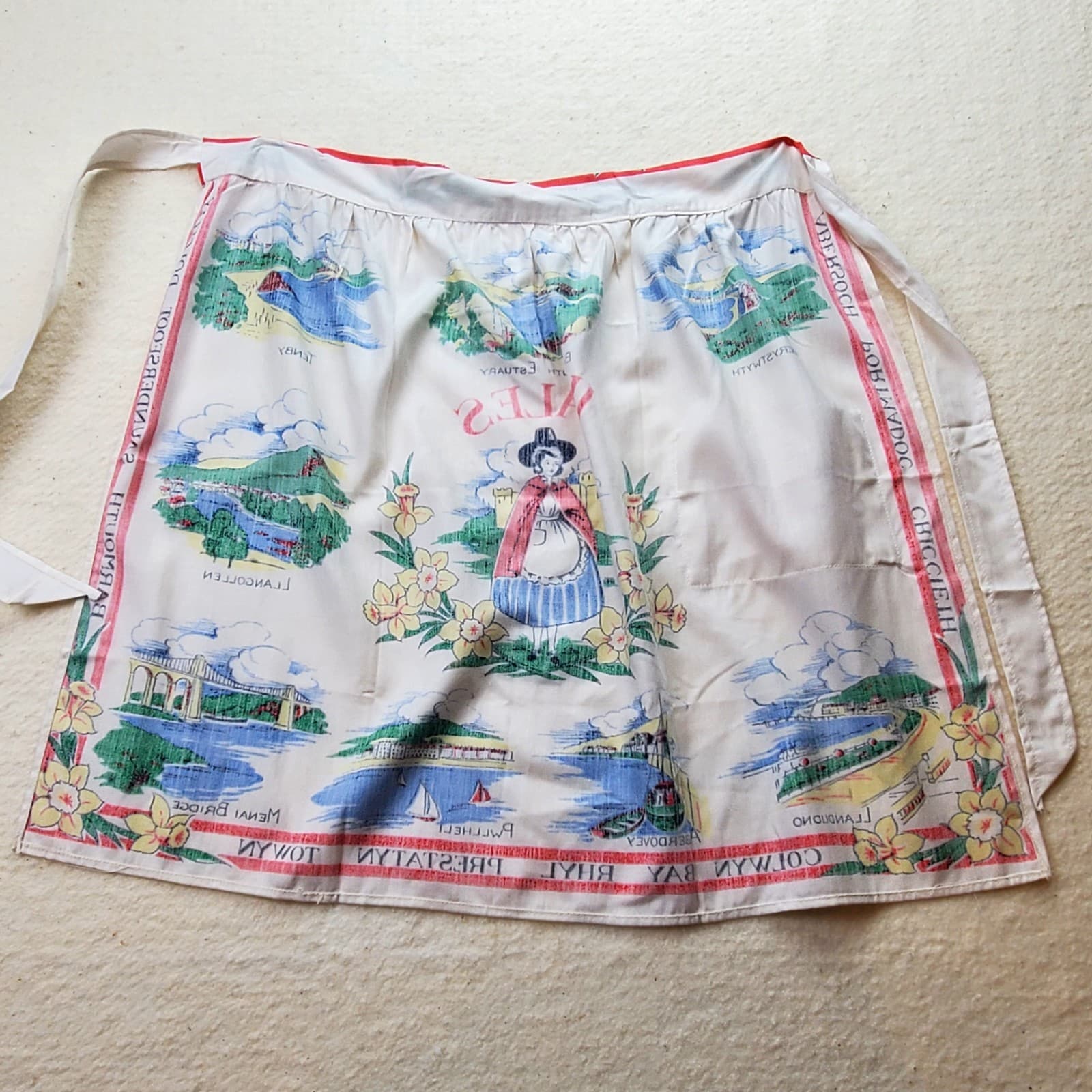 Vintage Wales Apron Souvenir Tourist Travel Protective Cover Garment Towns - Thumbnail 14