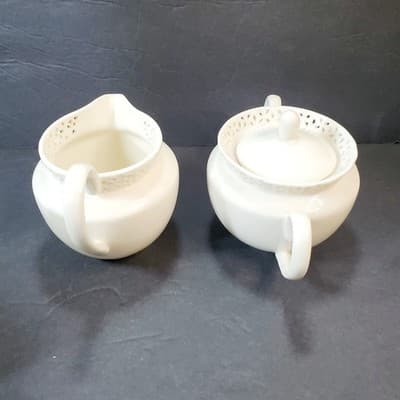 Vintage L. Godinger Co Cream Lace Reticulated Sugar Bowl with Lid & Creamer - Thumbnail 4