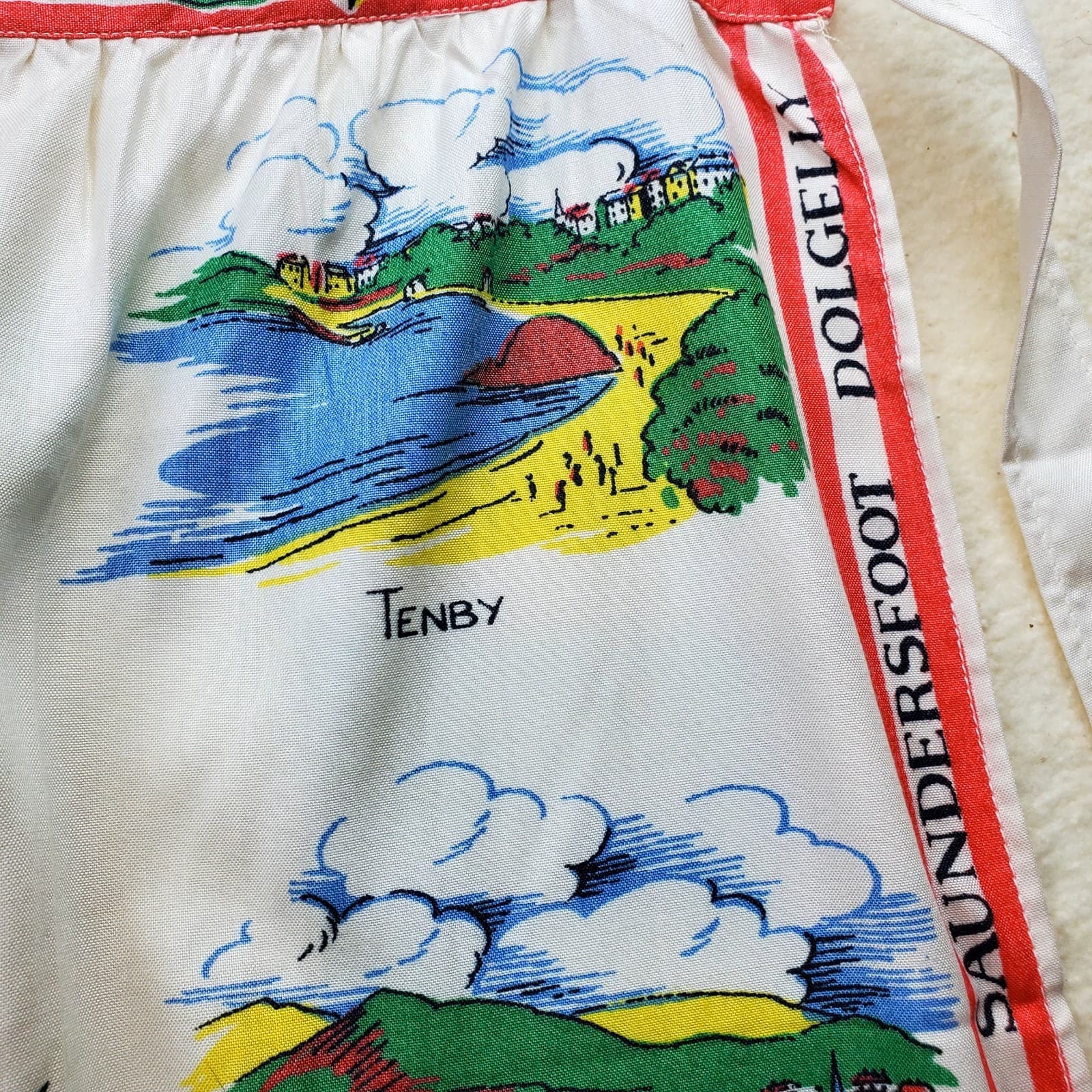 Vintage Wales Apron Souvenir Tourist Travel Protective Cover Garment Towns - Thumbnail 5