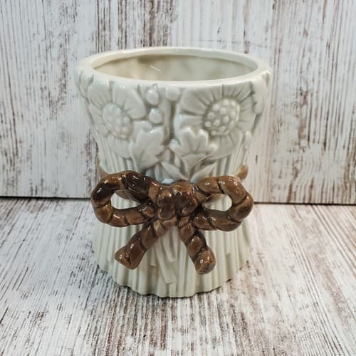 Vintage 1975 Fitz & Floyd Off-White Flower Floral Bouquet Brown Bow Vase 3 5/8"