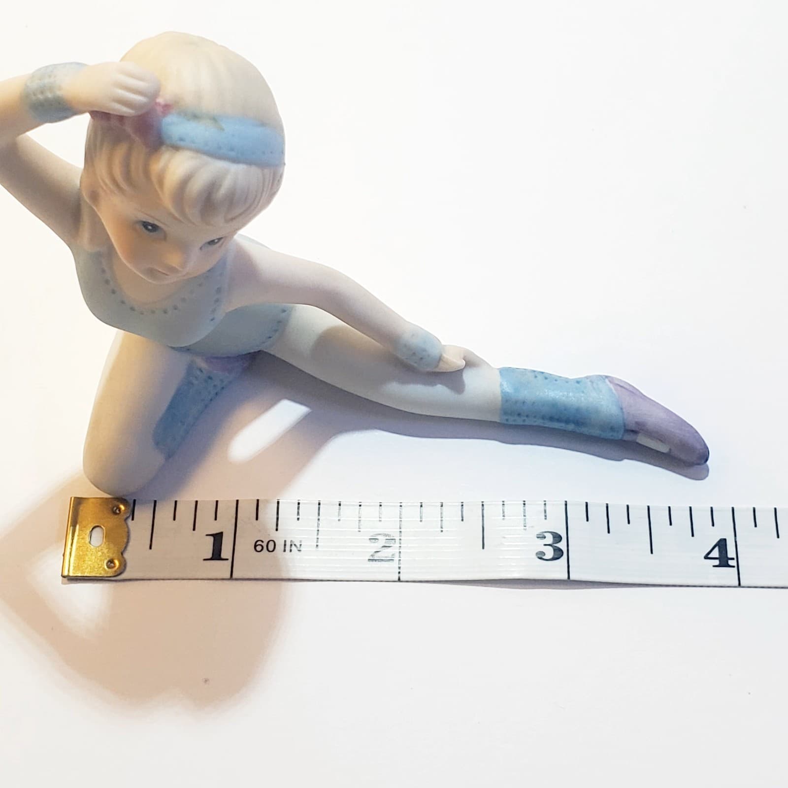 2 Vintage 1980s Homco Ballerinas Dancers Girls 1 Blue 1 Pink Figurines #1406 - Thumbnail 9