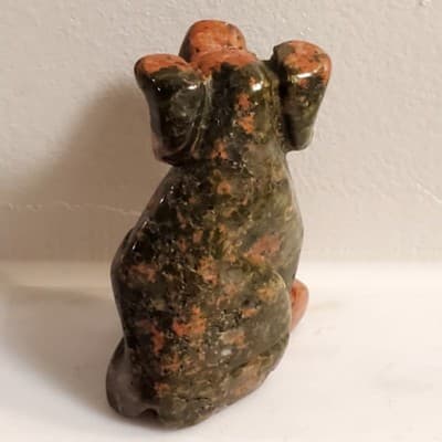 Natural Red Amphibole Quartz Crystal Carved Miniature Sitting Dog Figurine - Thumbnail 3
