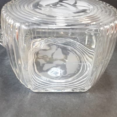 Vtg Clear Disc Glass Round Art Deco Ribbed Juice Pitcher with Etched Leaf Design - Thumbnail 6