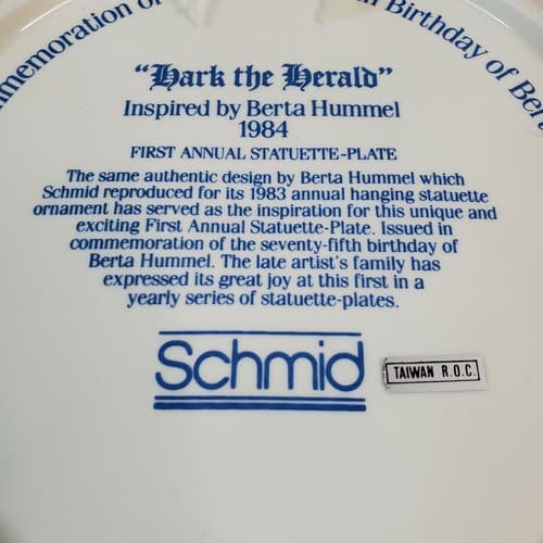 Vintage Boy Singing Schmid "Hark the Herald" Plate Inspired By Berta Hummel 1984 - Thumbnail 3