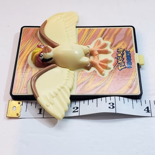 Pokemon 2000 The Movie Pidgeot Plastic Power Card Burger King Collectible Toy - Thumbnail 7