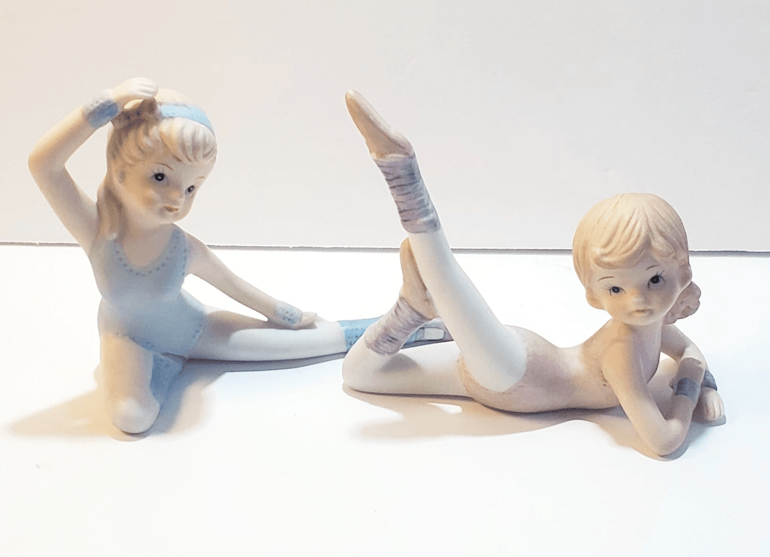 2 Vintage 1980s Homco Ballerinas Dancers Girls 1 Blue 1 Pink Figurines #1406