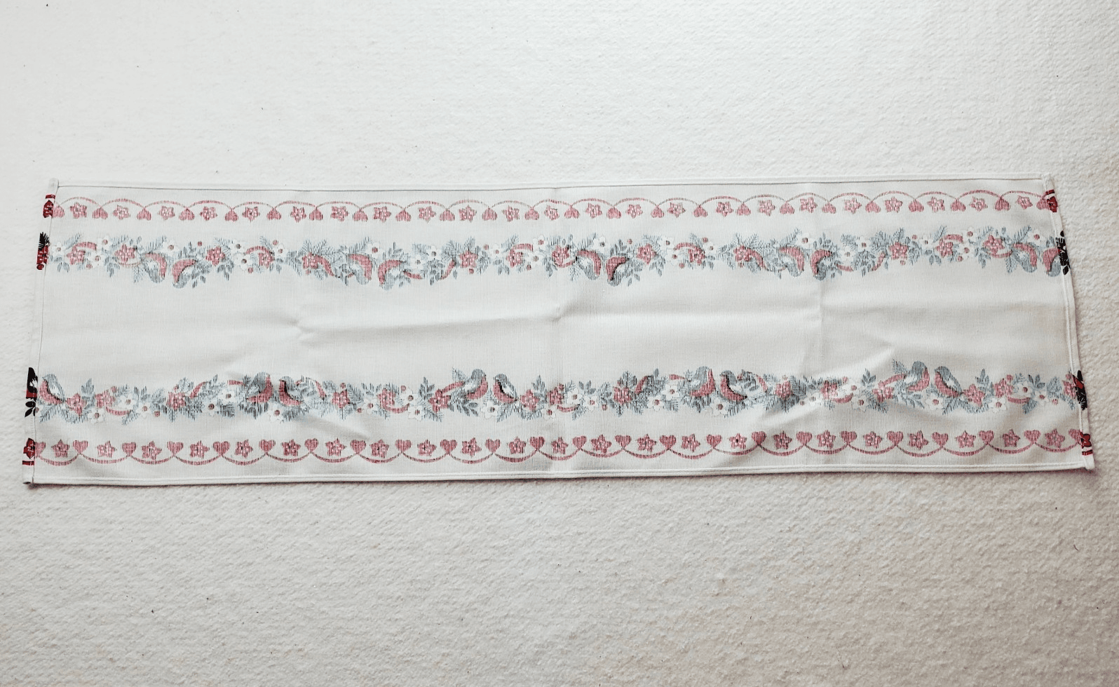 Vtg Linen Woven Textile Red Black Birds Flowers Dresser Scarf Table Runner 38" - Thumbnail 3