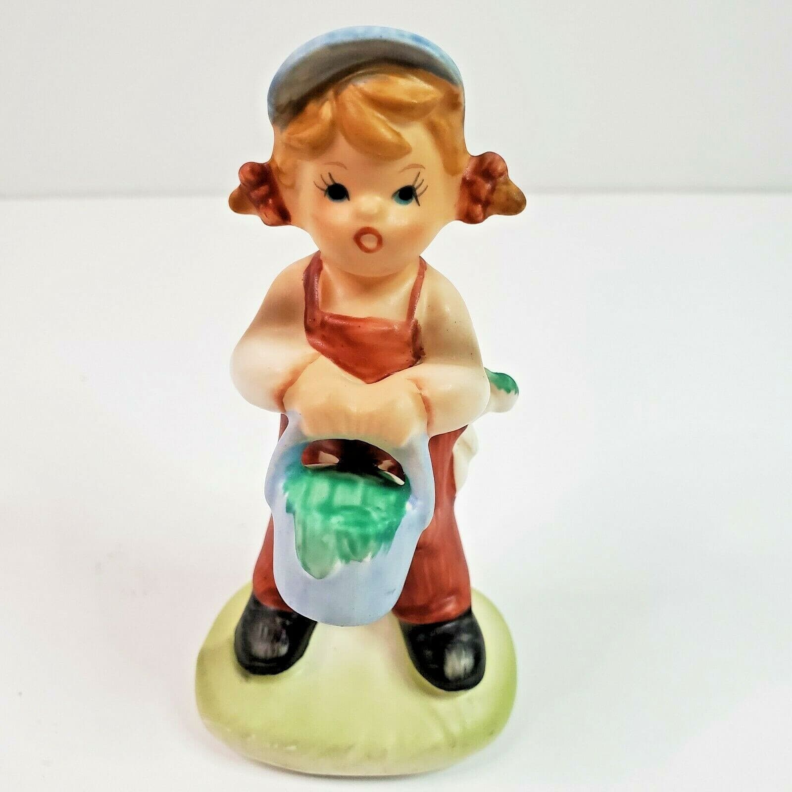 Vintage Napcoware Figurine Tiny Tots-#9902 Girl Painter 4" Taiwan Porcelain