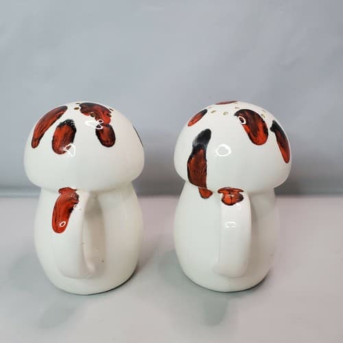 Ceramic Drip Paint Mushroom Handled Salt Pepper Shakers White Orange Black - Thumbnail 2