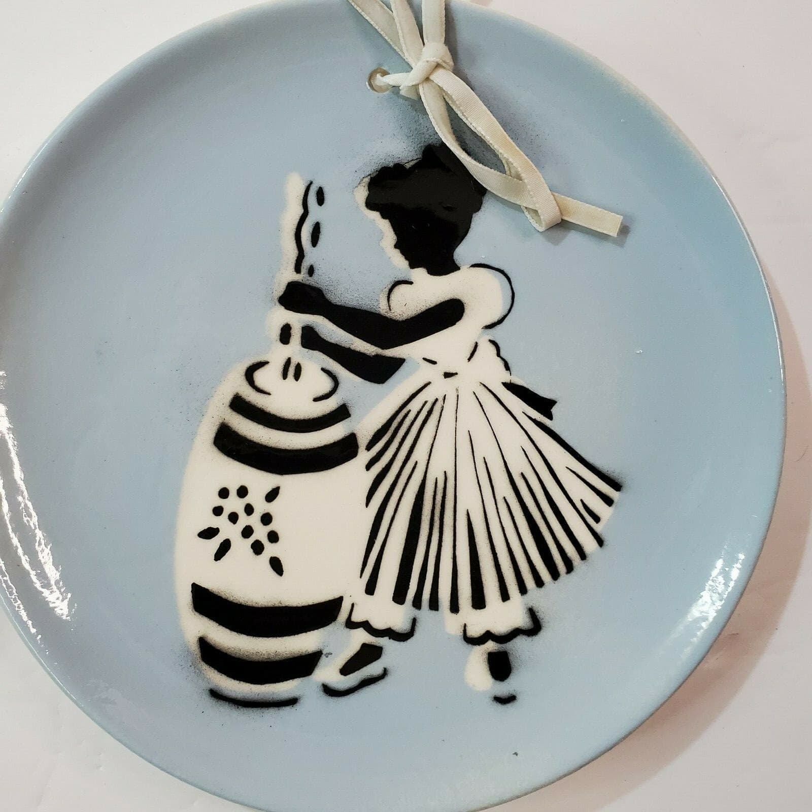 Cleminsons Pottery California Blue Plates Silhouette Girl Wheel & Butter Churn - Thumbnail 4