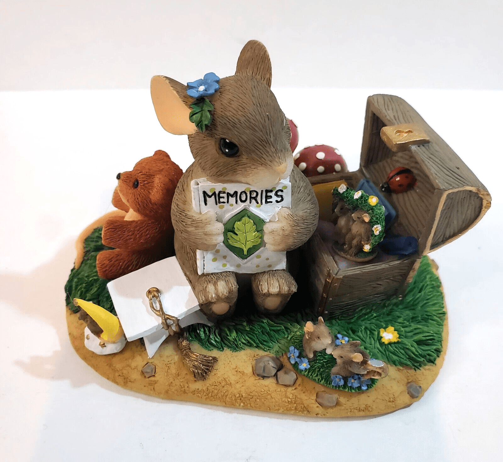 Fitz & Floyd 2000 Charming Tails A Treasure of Memories Resin Figurine 98/224