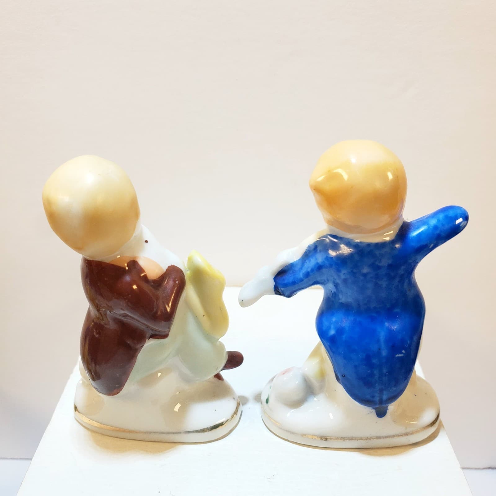 2 Occupied Japan Figurines Boy Musicians Playing Saxophone & Violin Instrument - Thumbnail 3