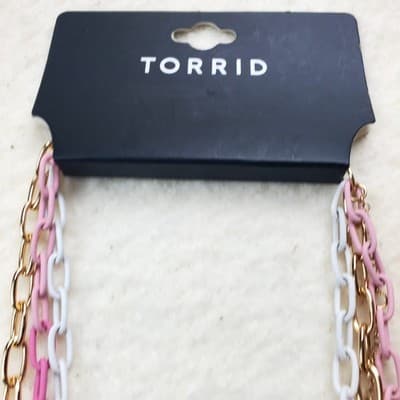 Torrid 3 Row Strand Layered Oval Link Chain Necklace Pink White Gold Tone NEW - Thumbnail 2