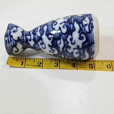 Vtg Japan Authentic Kasuga Ware Hand Crafted Small Blue White Sake Pitcher 5" - Thumbnail 8