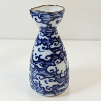 Vtg Japan Authentic Kasuga Ware Hand Crafted Small Blue White Sake Pitcher 5"