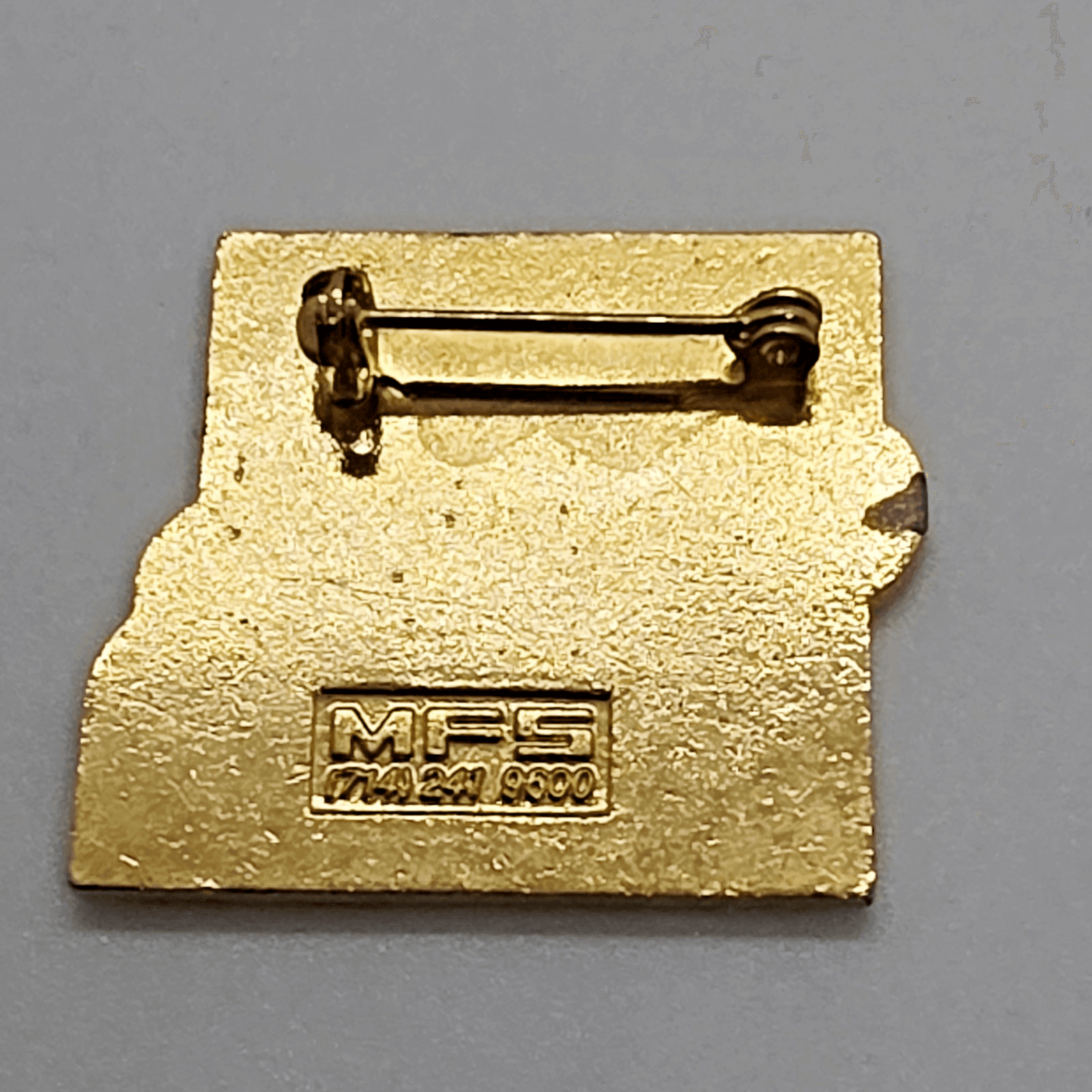Vintage Pennzoil Rick Mears Driver Of The Decade 1980-1989 Lapel Pin - Thumbnail 2