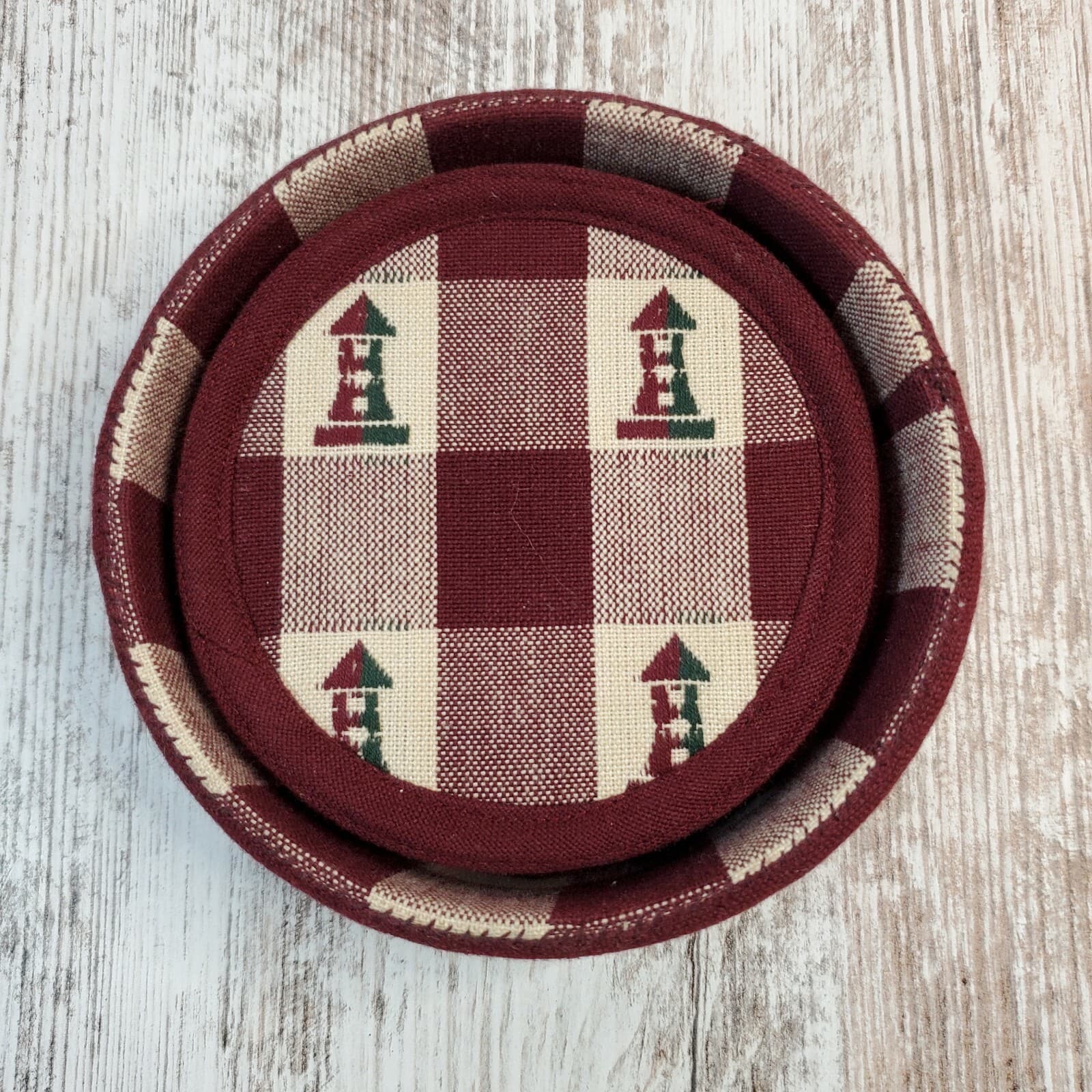 Padma Creations Burgundy & Cream Plaid Cotton Cloth Coasters with Lighthouses - Thumbnail 4