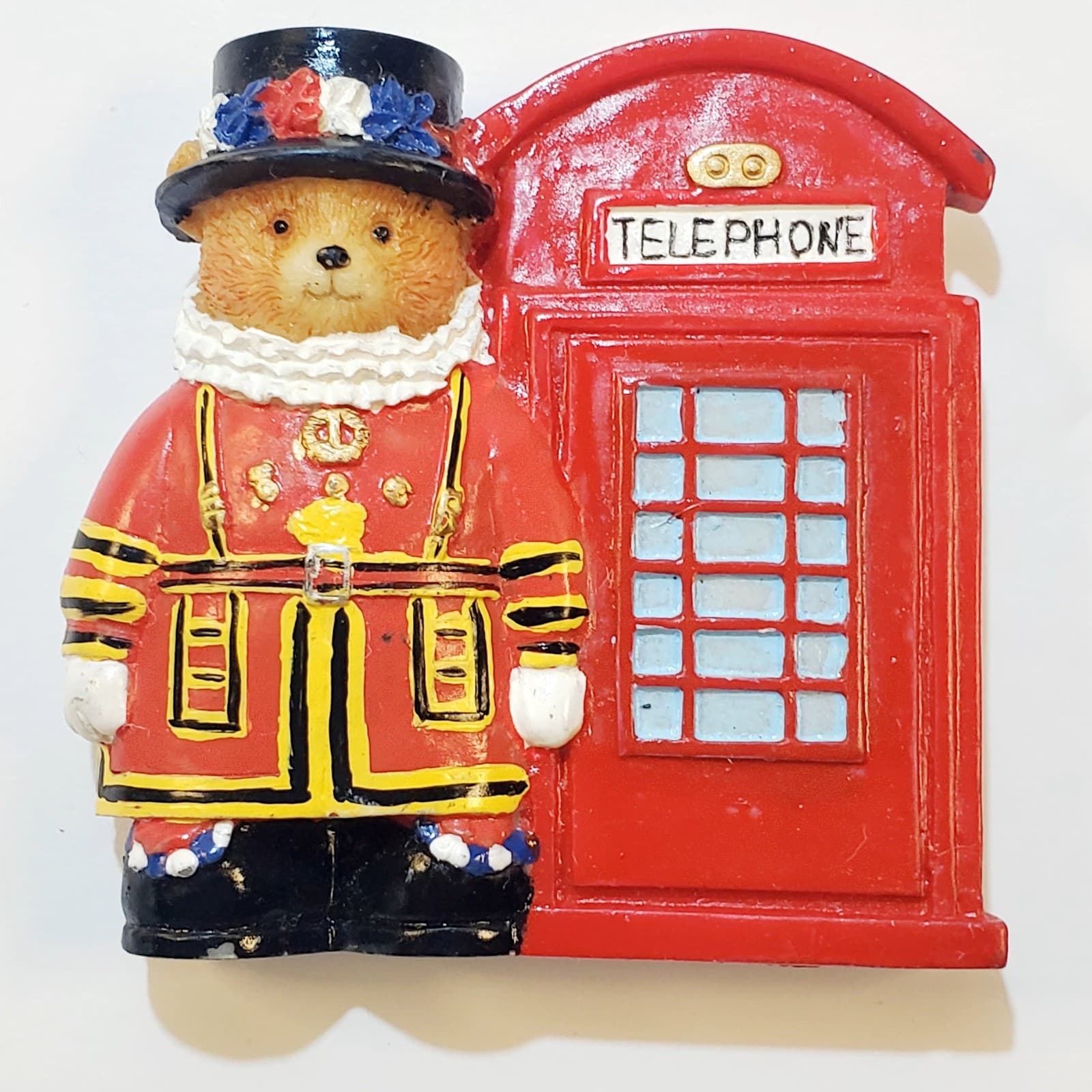 London Souvenir Magnet Beefeater Guard Bear Red Telephone Booth UK Travel