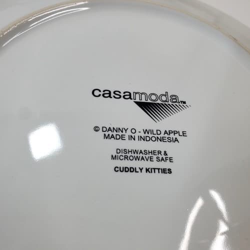 Casa Moda Cuddly Kitties 8 in Dessert Plates Diane Arthurs Winter Cats Set of 4 - Thumbnail 7