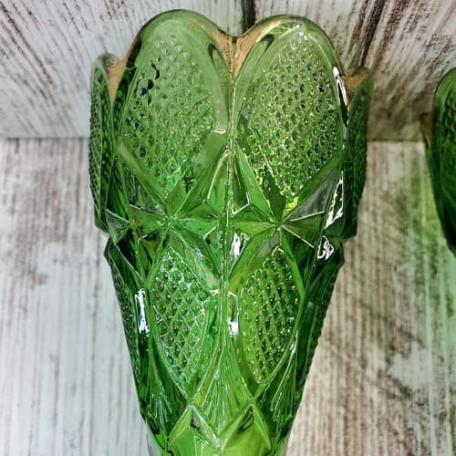 2 Vintage EAPG Emerald Green Gold Scalloped Rim Glass Flute Vases Textured - Thumbnail 5