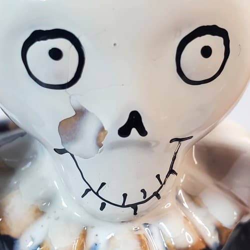 Yankee Candle Boney Bunch Skeleton Skull Juggler Tealight Holder Retired CHIP - Thumbnail 2