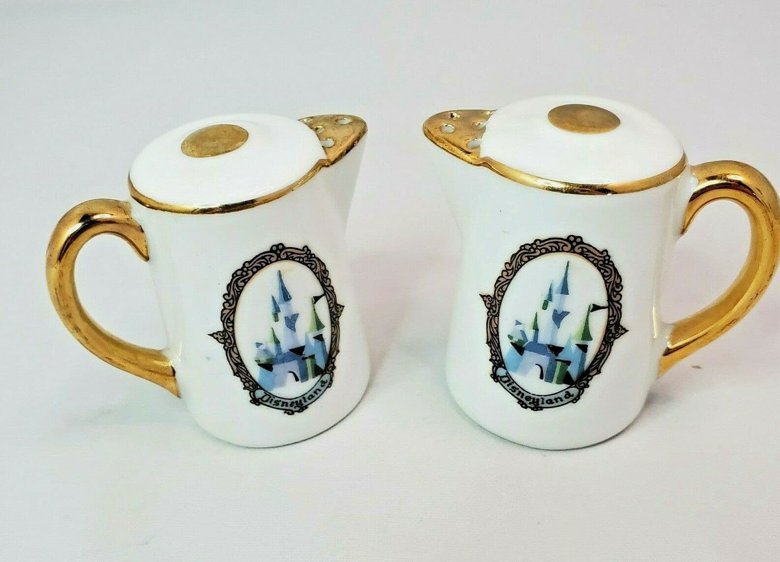 Disneyland Teapot Coffee Pot Salt & Pepper Shakers Walt Disney Productions Japan