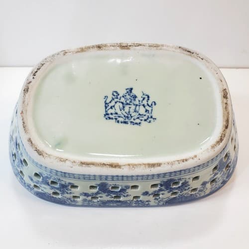 Victoria Ware Ironstone Staffordshire Blue Reticulated Pierced 7" Handled Basket - Thumbnail 6