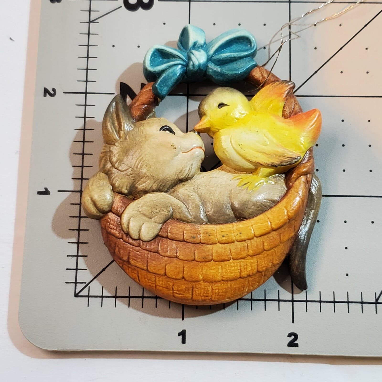 Vintage Anri Juan Ferrandiz Italy Chick and Kitten In Basket Christmas Ornament - Thumbnail 4