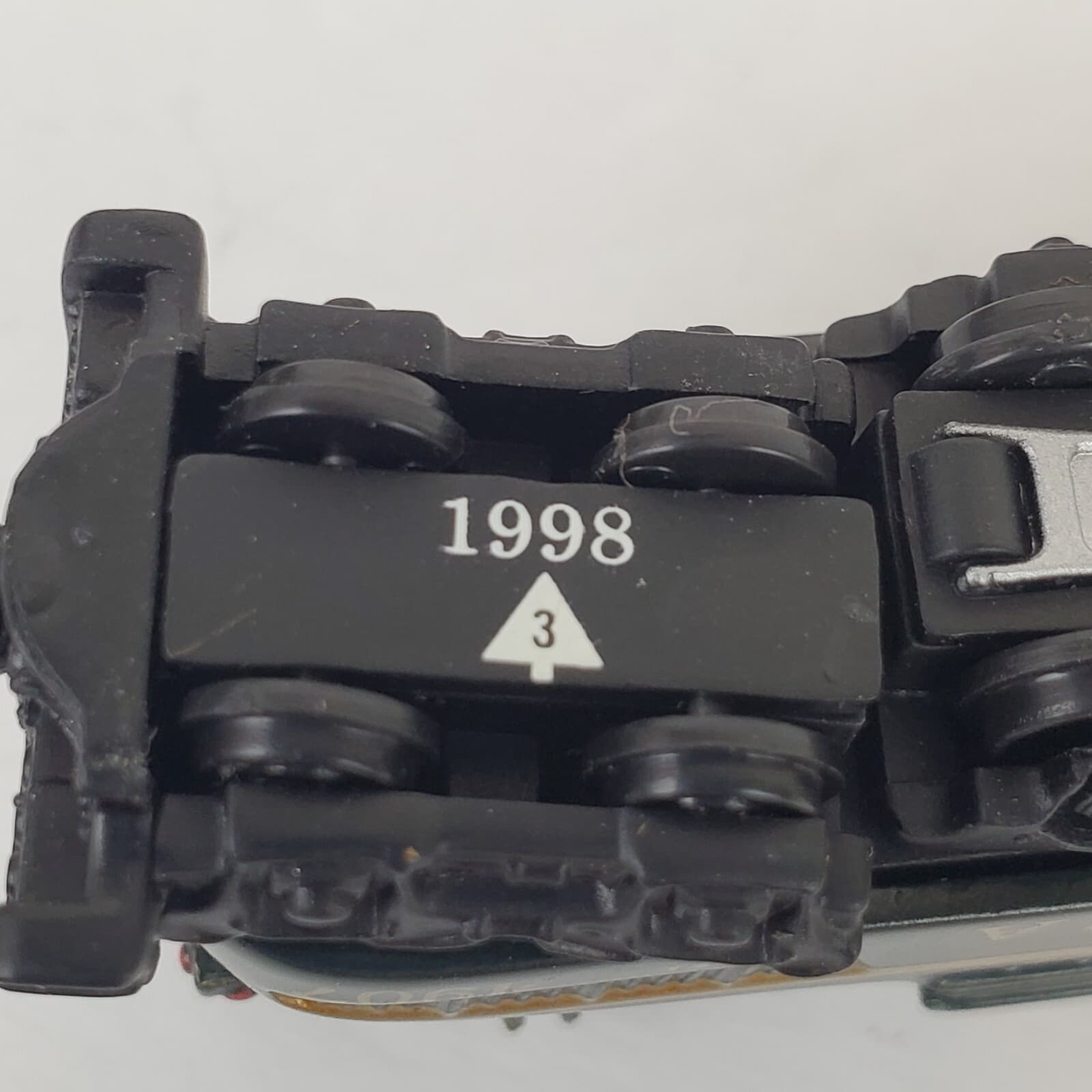 Vintage Hallmark 1998 Lionel Pennsylvania GG-1 Locomotive Ornament #3 in series - Thumbnail 6