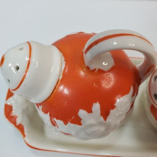 Vtg The Hinode Orange Salt Pepper Shaker on 6” Tray Japan 1950’s Cottage Retro - Thumbnail 4