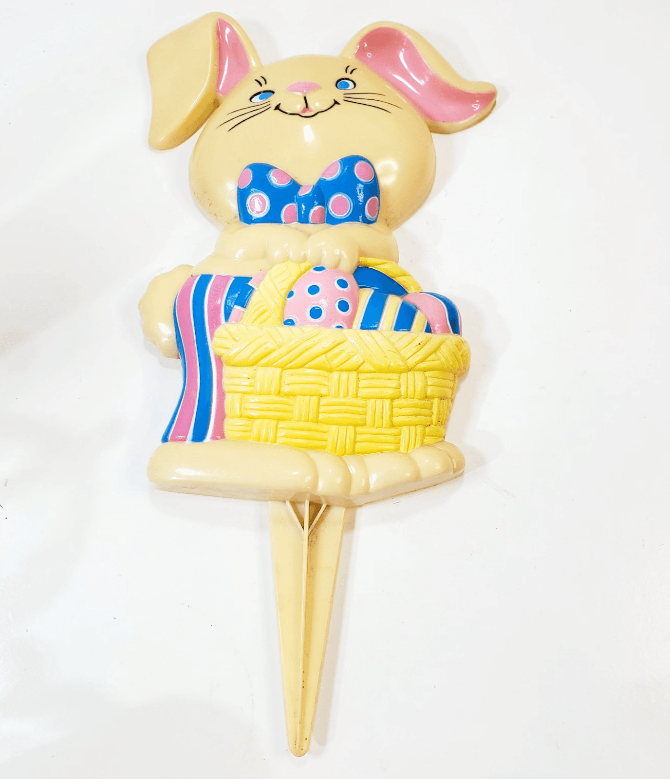 Vintage New Designs Plastic Yard Bunny Easter Outdoor Decor 13” Tall Spring