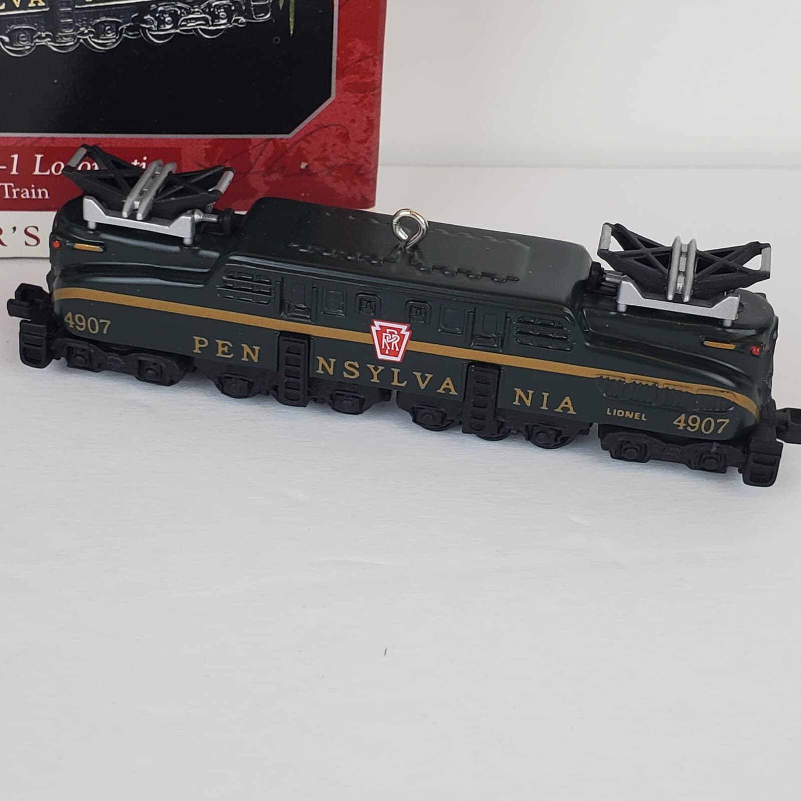 Vintage Hallmark 1998 Lionel Pennsylvania GG-1 Locomotive Ornament #3 in series - Thumbnail 2