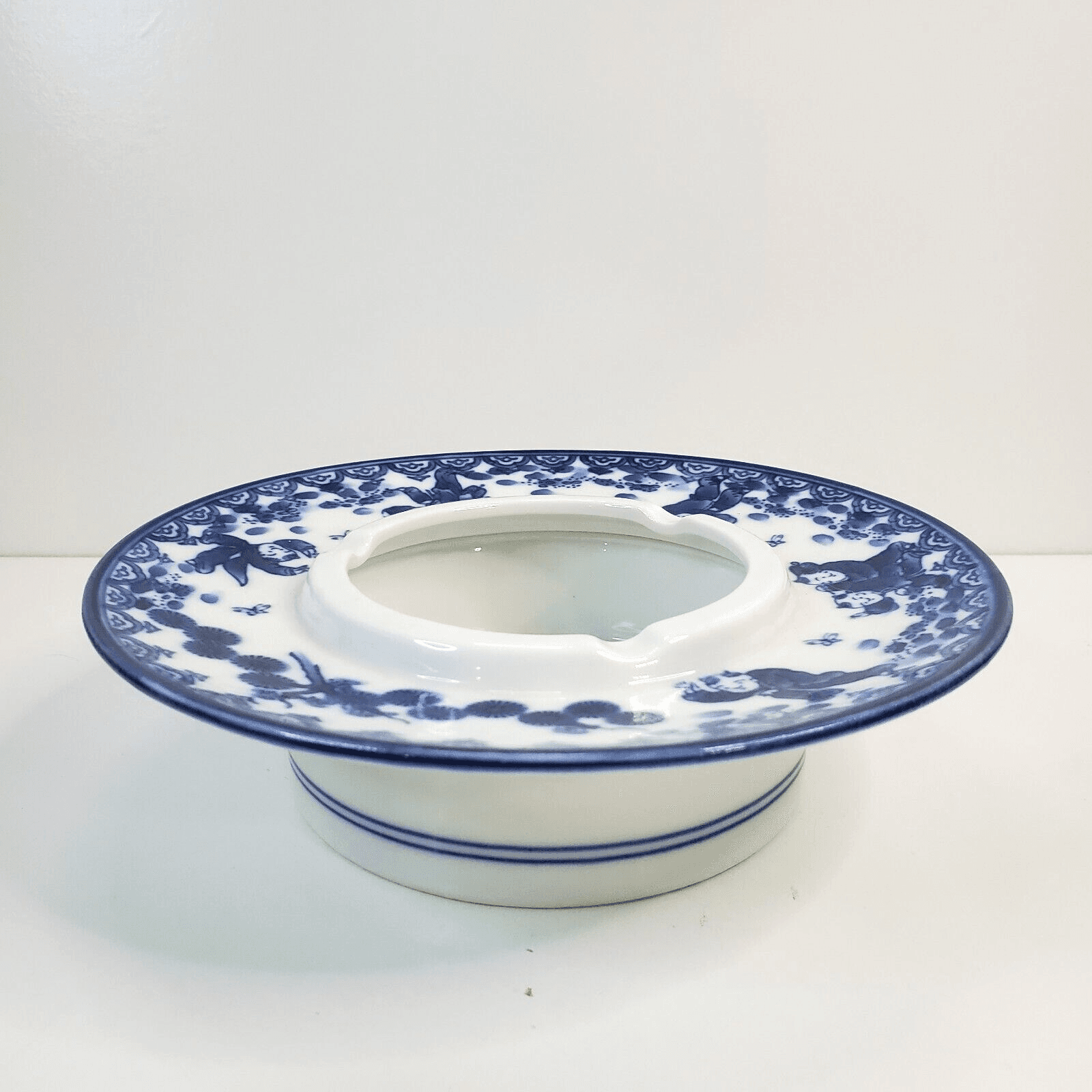 Vintage Japanese Hirado Ware Blue White Porcelain Wide Rim Hat Shape Ash Tray - Thumbnail 2